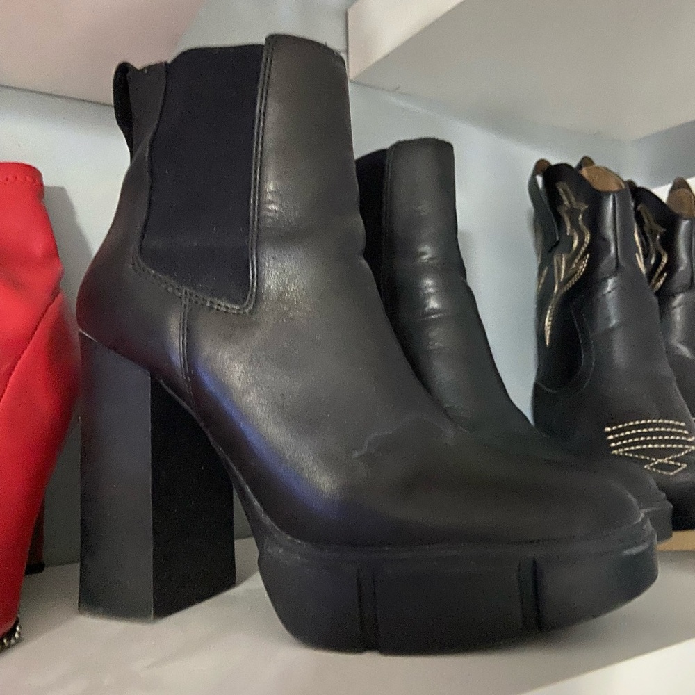 Leather ankle boots